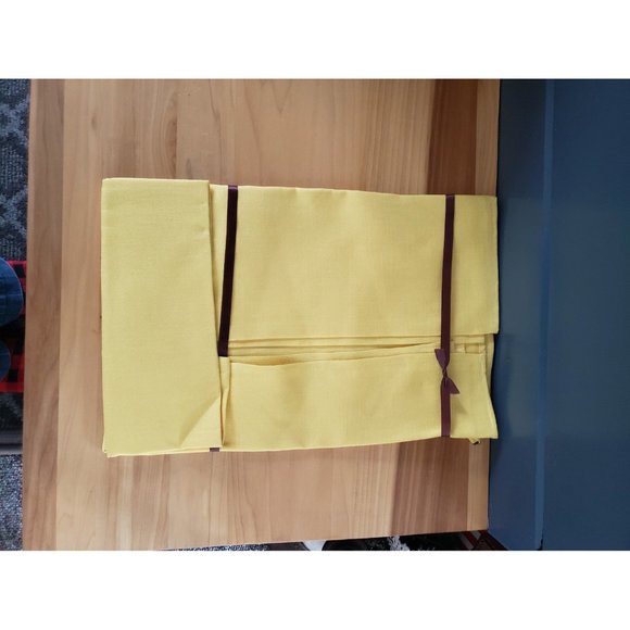 60s NWT Tablecloth and Cloth Napkin‎ Set - Picture 3 of 4